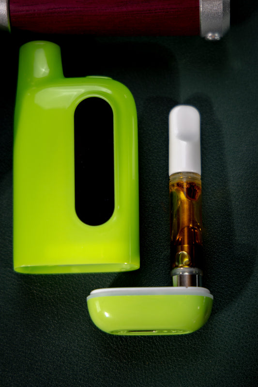 VM 510 Thread Discreet Cart Battery with internal cart storage