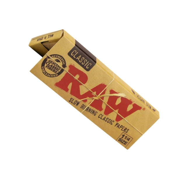 Raw Classic 1¼ Size Rolling Papers | The CBD Hut
