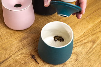 Infinity CBD ceramic AVB ashtray usage example
