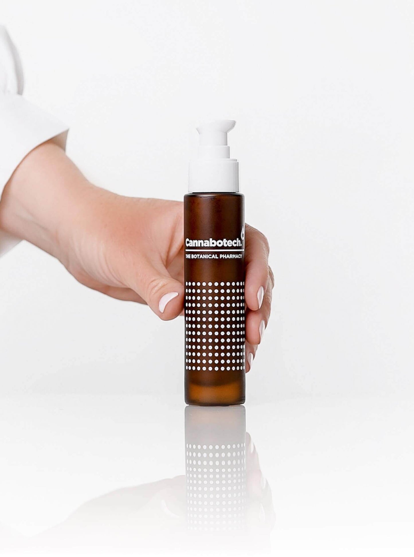 Voyager Skinteen Skin Lotion 30ml bottle